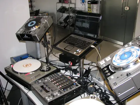 ADJ 2007