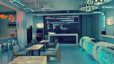 ADJ 2025