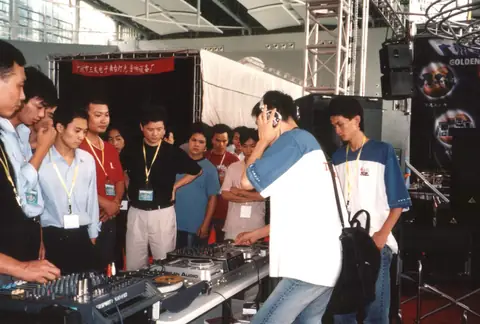 ADJ 2003