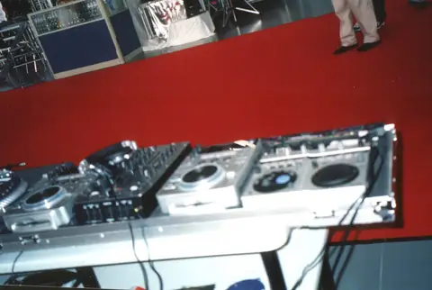 ADJ 2003