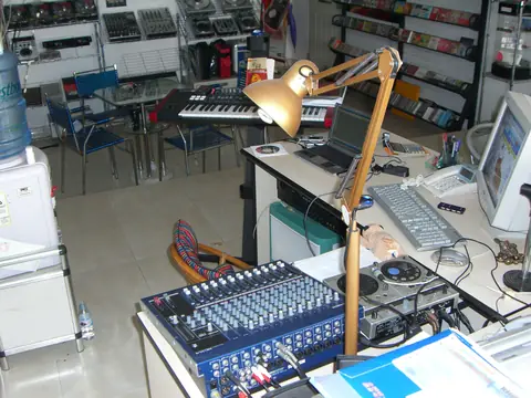 ADJ 2005