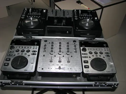 ADJ 2008